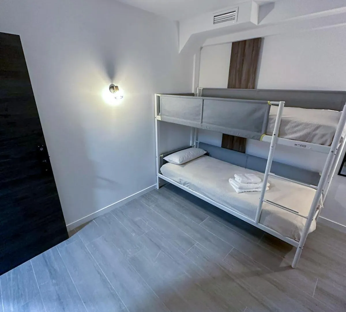 Zur Boutique Hostel Fuengirola