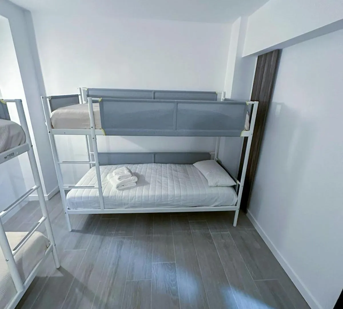Zur Boutique Hostel Fuengirola
