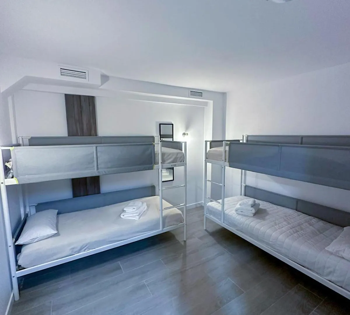 Zur Boutique Hostel Fuengirola