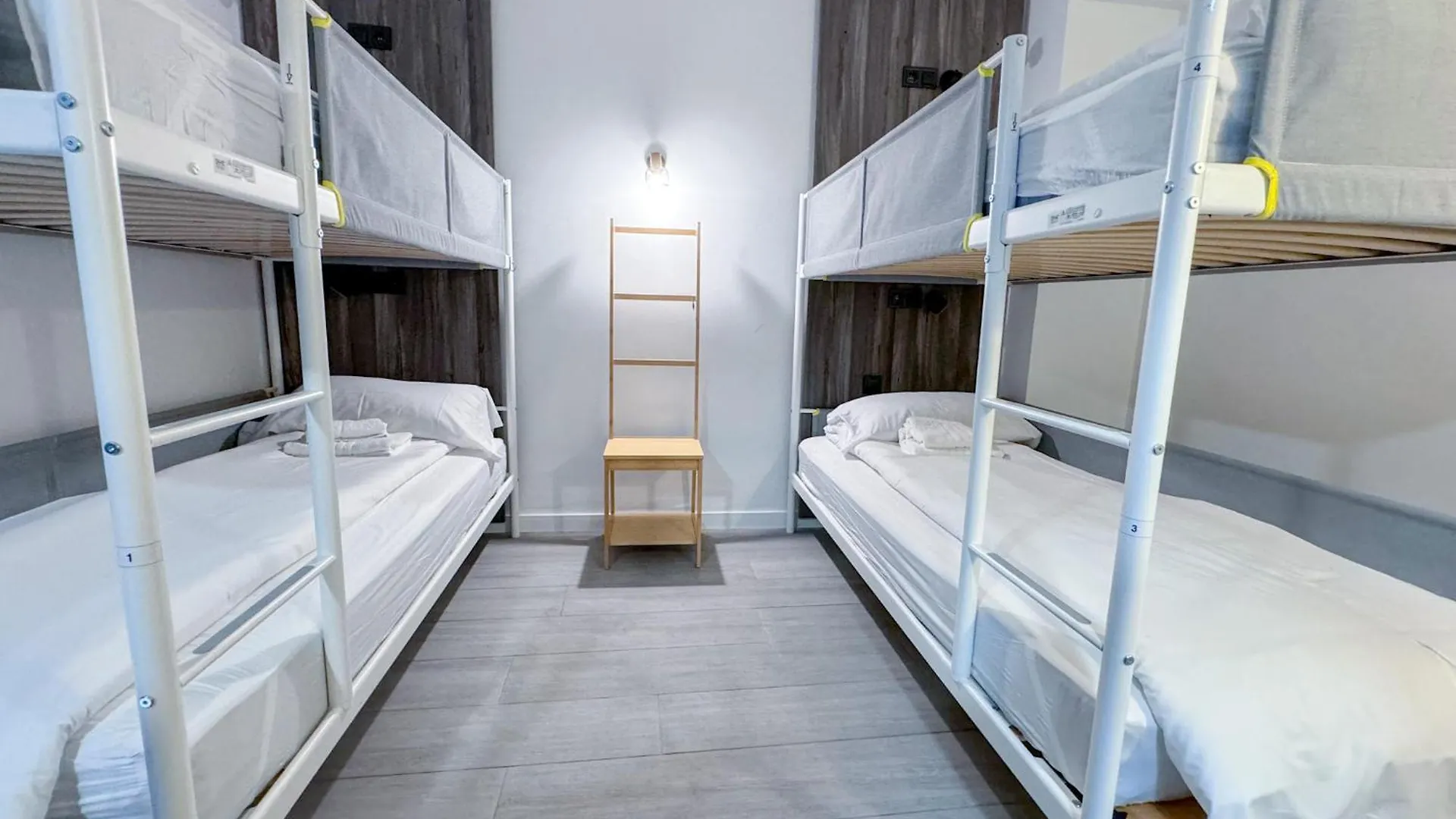 Zur Boutique Hostel Fuengirola Spain