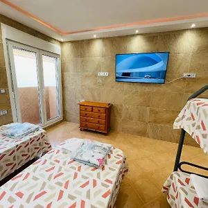  Hostal Beach Economic